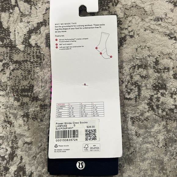 Size Small Women’s Pair of Lululemon Socks *NWT* - Picture 2 of 4